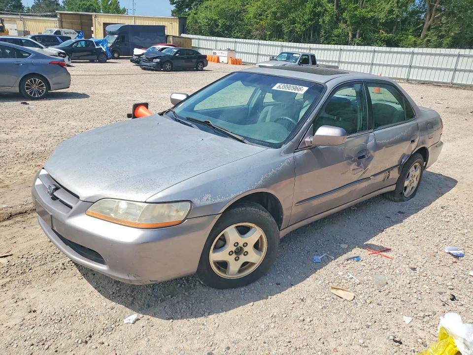 Photo 1 from auction – 2000 HONDA ACCORD with VIN 1HGCG1650YA021066