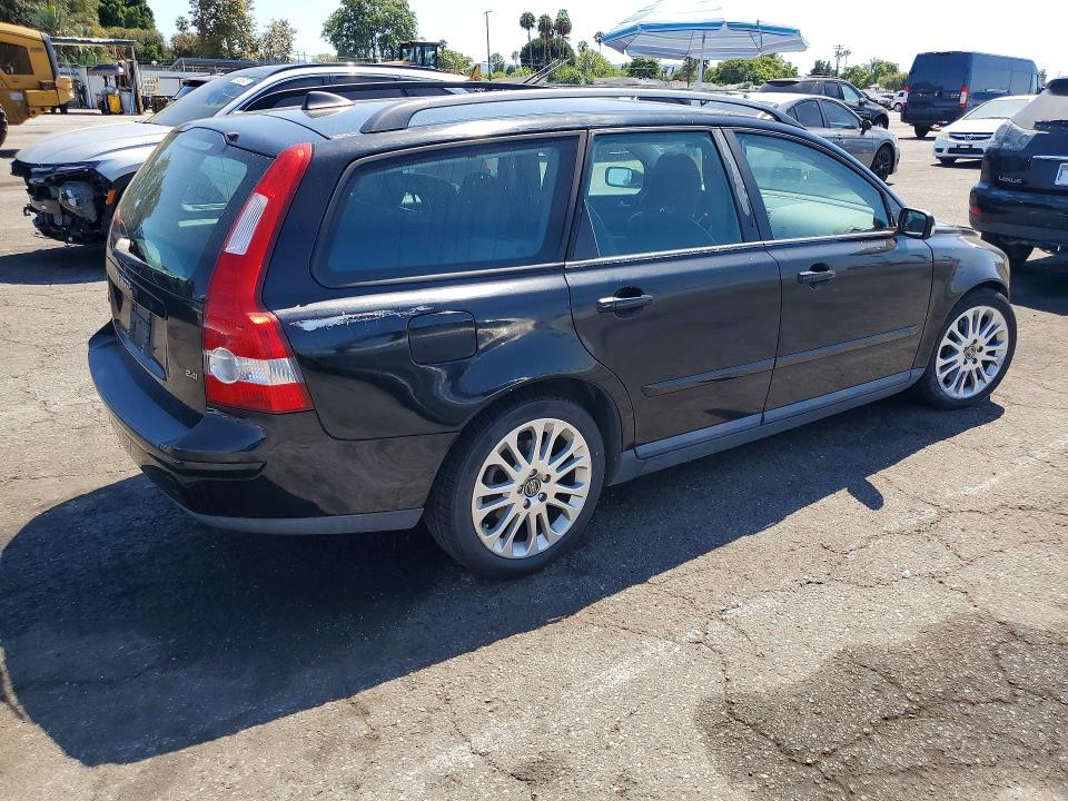 Photo 3 from auction – 2005 VOLVO V50 with VIN YV1MW390552094967