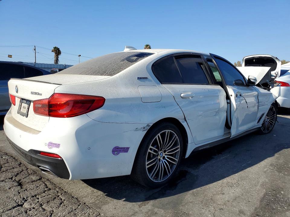 Photo 3 from auction – 2019 BMW 530E with VIN WBAJA9C56KB392905