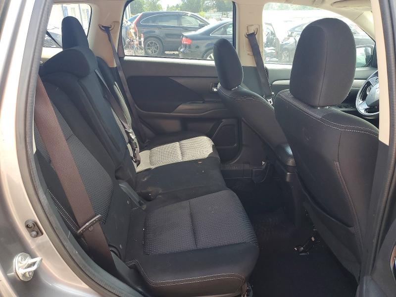 Photo 11 from auction – 2018 MITSUBISHI OUTLANDER with VIN JA4AZ3A35JZ040327