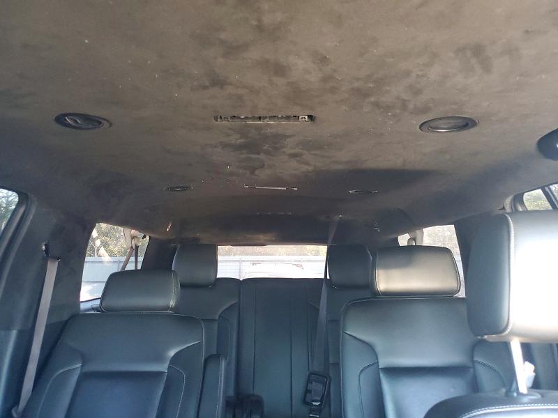 Photo 10 from auction – 2017 CHEVROLET SUBURBAN with VIN 1GNSCHKC0HR200638