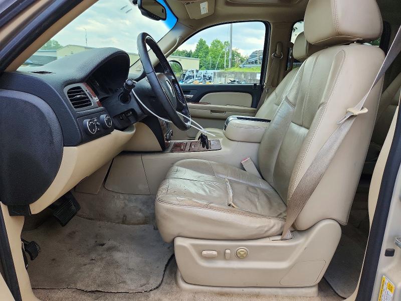 Photo 7 from auction – 2008 CHEVROLET SUBURBAN with VIN 3GNFK16338G216709