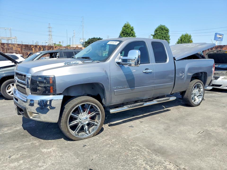 CHEVROLET SILVERADO 2007 مع رقم تعريف المركبة 1GCHK29K97E505285 - صورة من المزاد