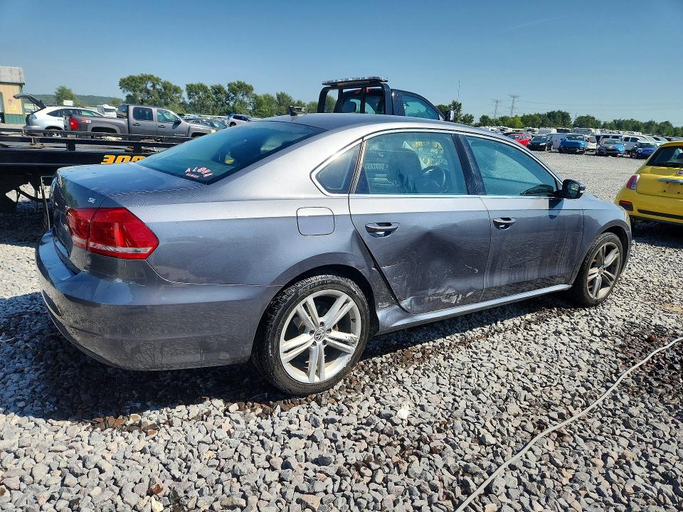 Photo 3 from auction – 2014 VOLKSWAGEN PASSAT with VIN 1VWBH7A30EC019346