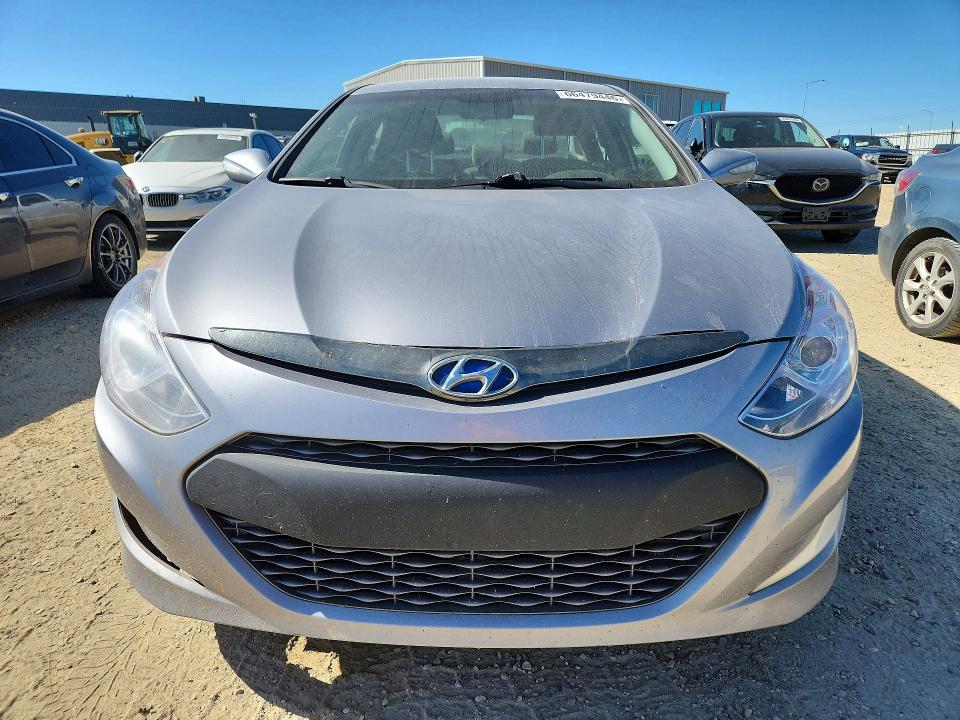 Photo 5 from auction – 2014 HYUNDAI SONATA with VIN KMHEC4A42EA118358