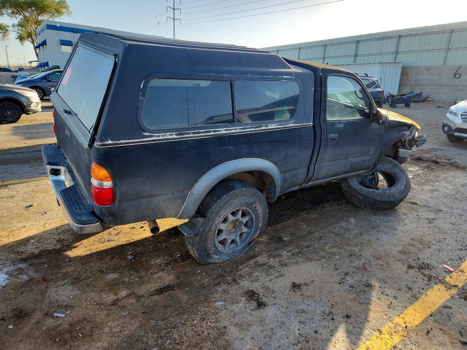 Photo 3 from auction – 2002 TOYOTA TACOMA with VIN 5TENM92NX2Z126862