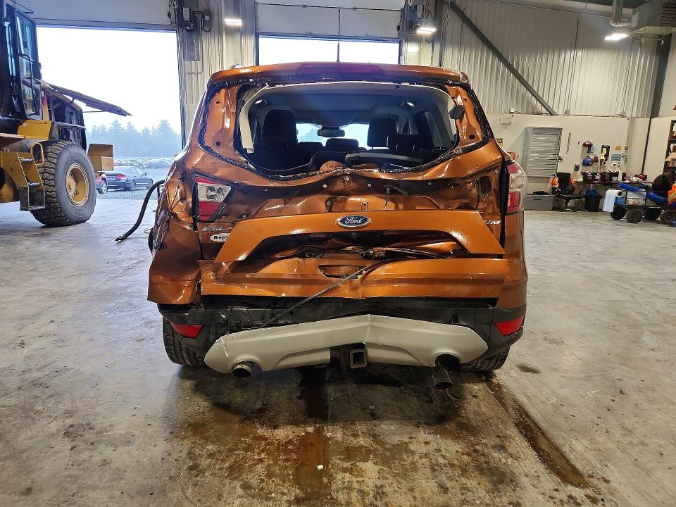Photo 6 from auction – 2017 FORD ESCAPE with VIN 1FMCU9J91HUE40540
