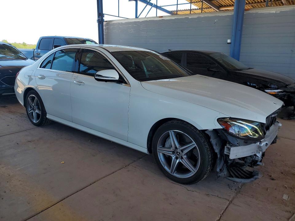 Photo 4 from auction – 2019 MERCEDES-BENZ E with VIN WDDZF4JB4KA526972