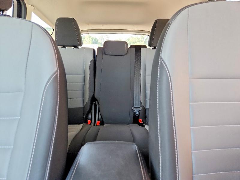 Photo 10 from auction – 2018 FORD ESCAPE with VIN 1FMCU0F71JUB35063
