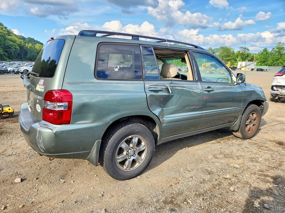 Photo 3 from auction – 2005 TOYOTA HIGHLANDER with VIN JTEEP21A150116265