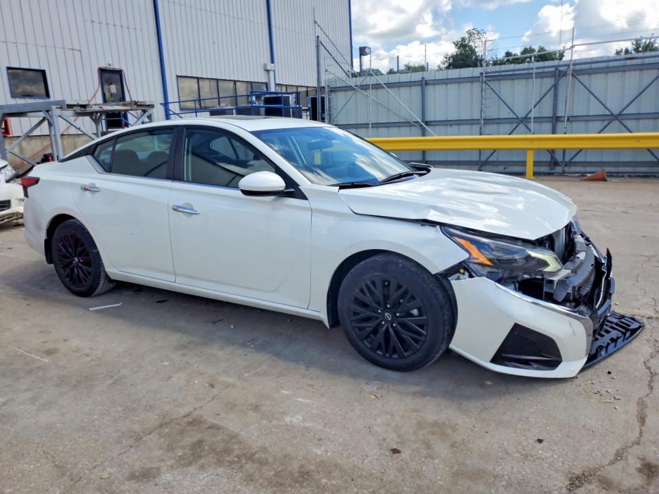 Photo 4 from auction – 2025 NISSAN ALTIMA with VIN 1N4BL4DV7SN312471