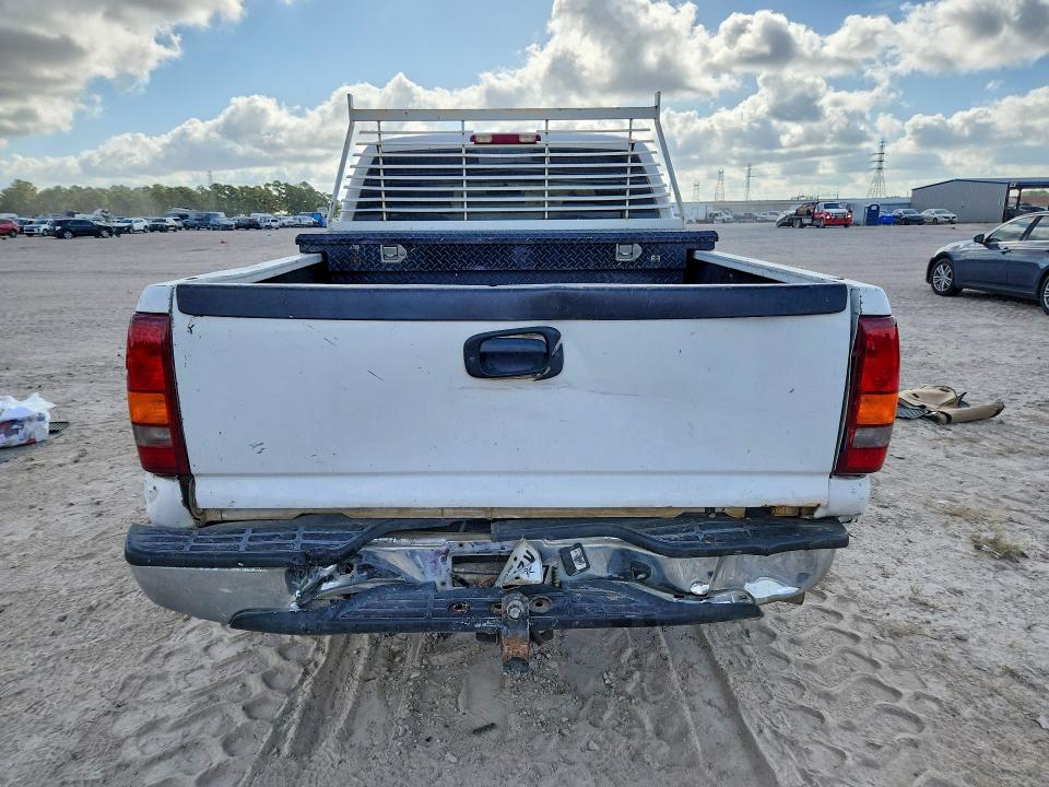 Photo 6 from auction – 2004 GMC NEW SIERRA with VIN 1GTEC19X34Z286916