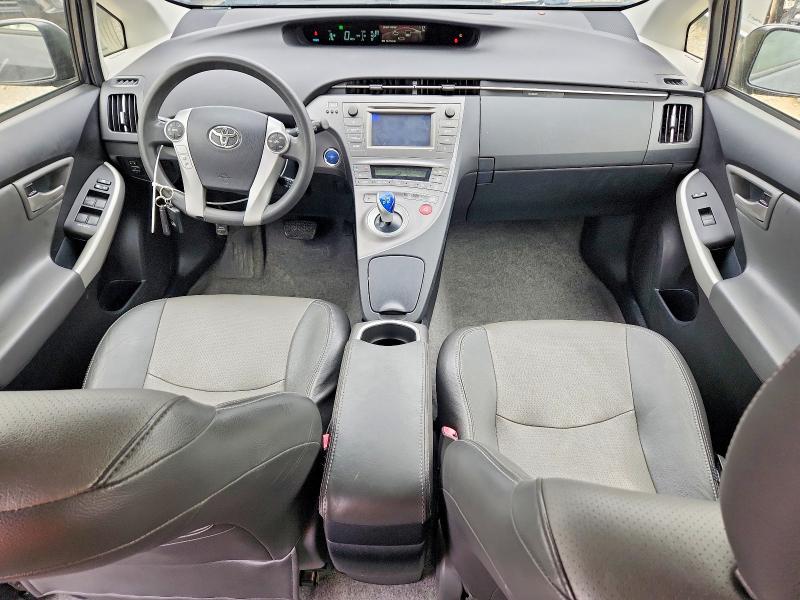 Photo 8 from auction – 2013 TOYOTA PRIUS with VIN JTDKN3DU8D5564514