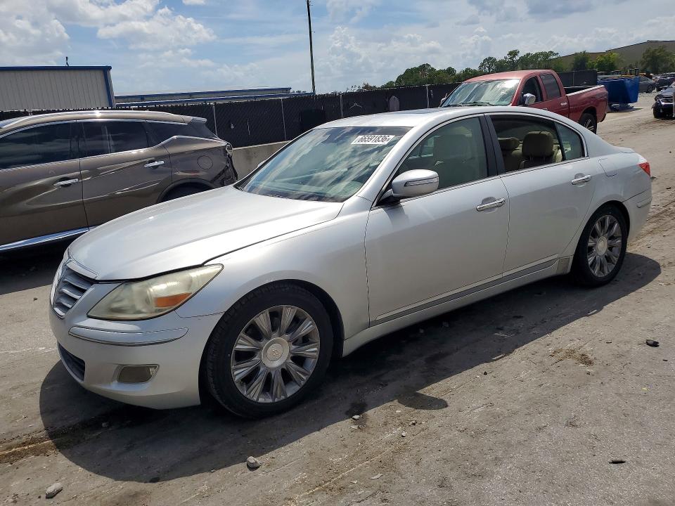 Photo 1 from auction – 2009 HYUNDAI GENESIS with VIN KMHGC46E89U026802