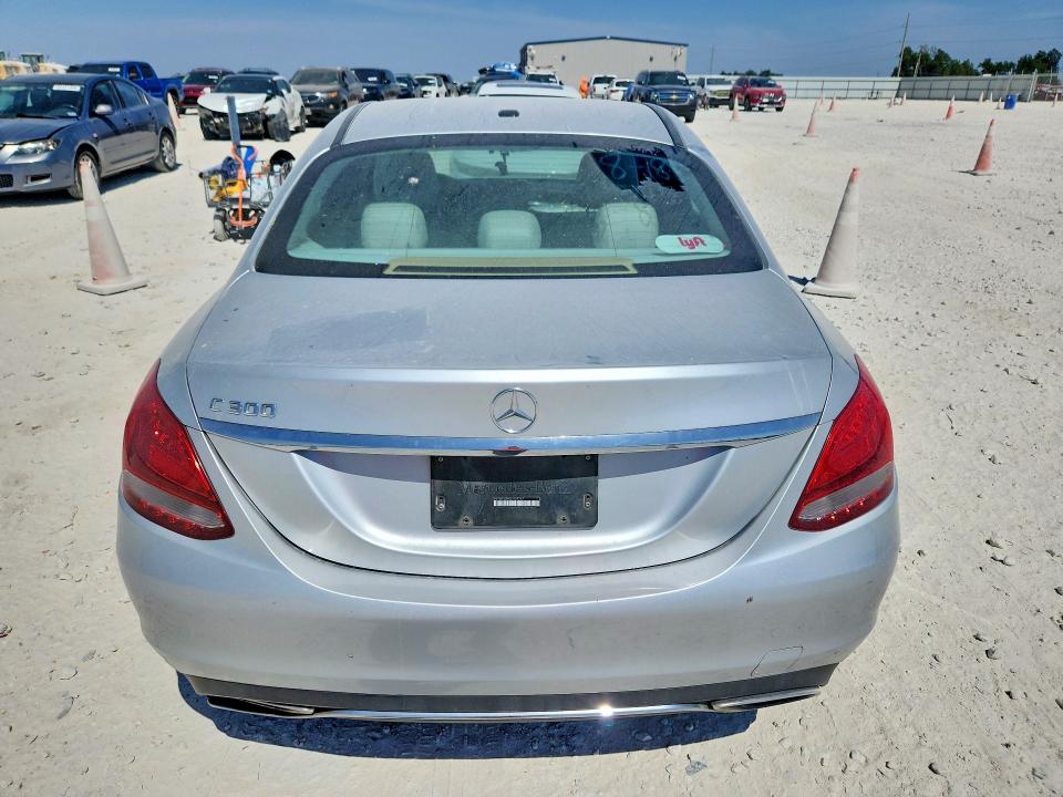 Photo 6 from auction – 2016 MERCEDES-BENZ C with VIN 55SWF4JB9GU128747