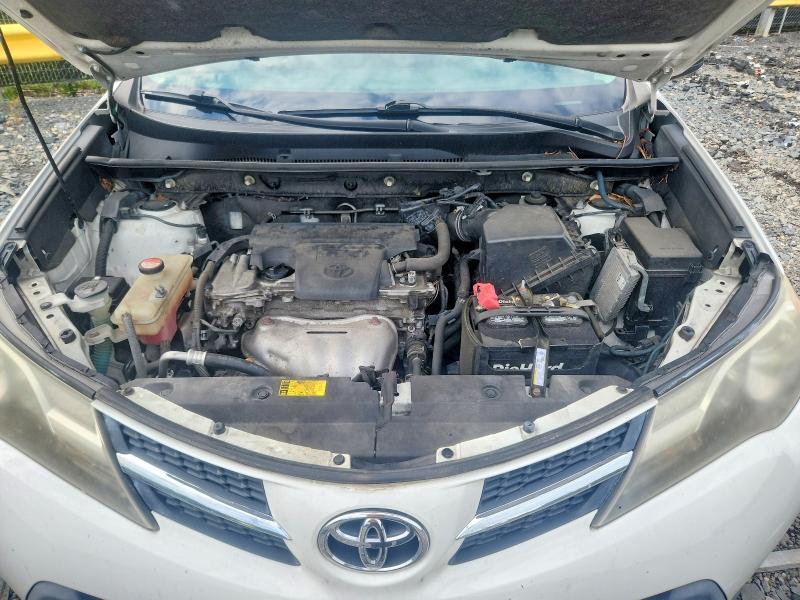 Photo 12 from auction – 2014 TOYOTA RAV4 with VIN JTMBFREV4ED078023