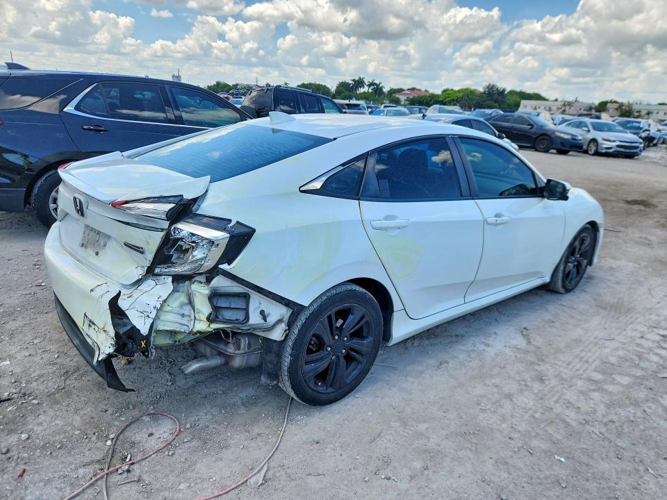 Photo 3 from auction – 2016 HONDA CIVIC with VIN 19XFC1F94GE007242