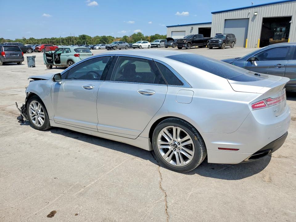 Photo 2 from auction – 2016 LINCOLN MKZ with VIN 3LN6L2G98GR625124