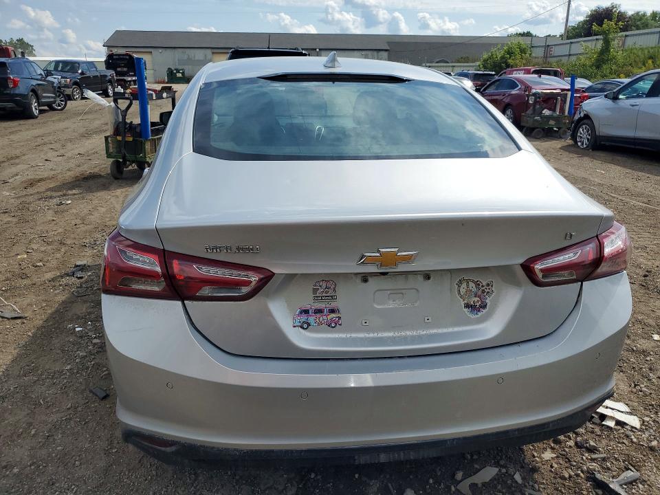 Photo 6 from auction – 2020 CHEVROLET MALIBU with VIN 1G1ZD5ST2LF077656