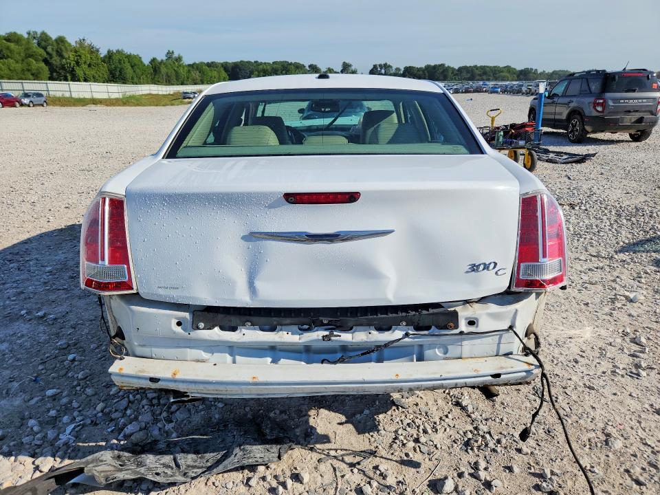 Photo 6 from auction – 2014 CHRYSLER 300C with VIN 2C3CCAEG3EH379048