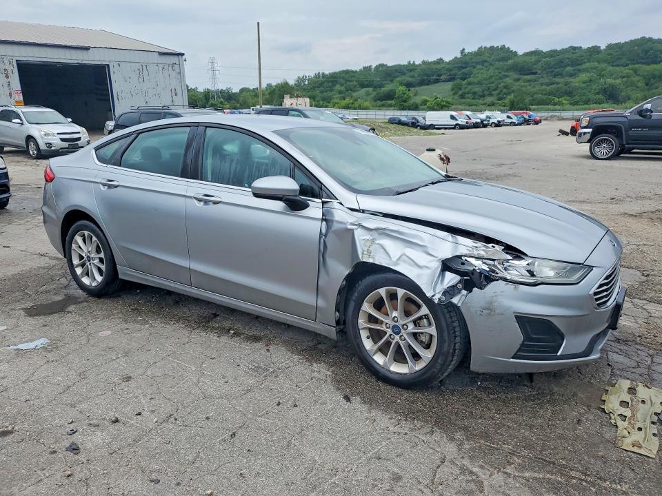Photo 4 from auction – 2020 FORD FUSION with VIN 3FA6P0HD1LR144423