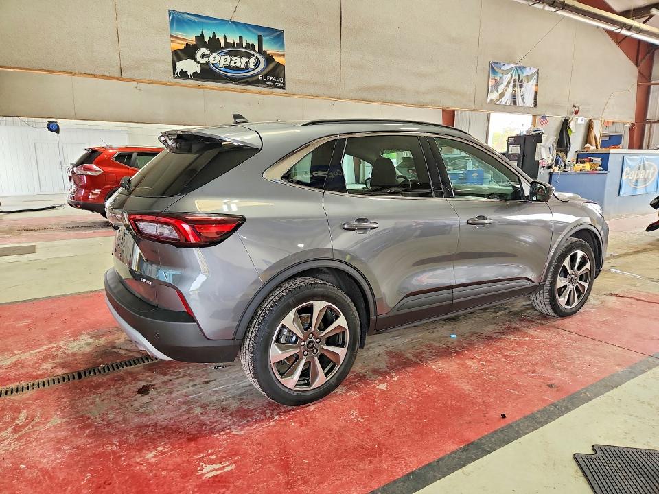 Photo 3 from auction – 2024 FORD ESCAPE with VIN 1FMCU9JA4RUA71829