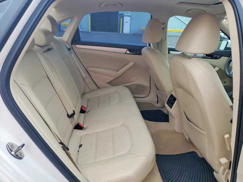 Photo 10 from auction – 2013 VOLKSWAGEN PASSAT with VIN 1VWBP7A32DC029765