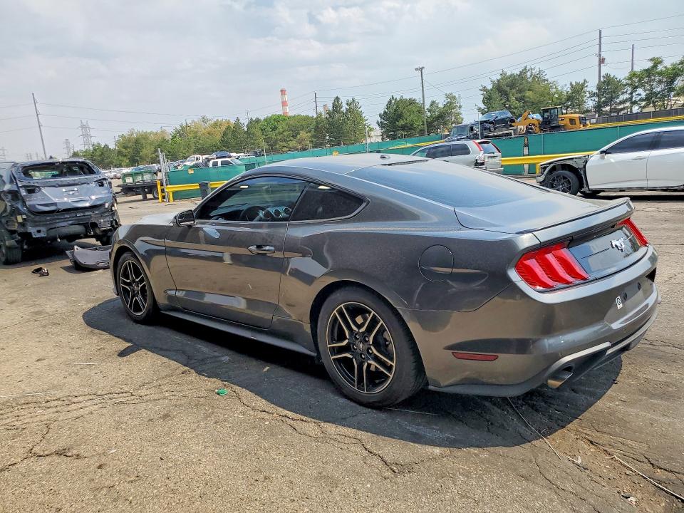Снимка 2 от търг – 2018 FORD MUSTANG с VIN 1FA6P8TH2J5113108