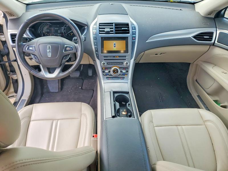 Photo 8 from auction – 2017 LINCOLN MKZ with VIN 3LN6L5A96HR612996