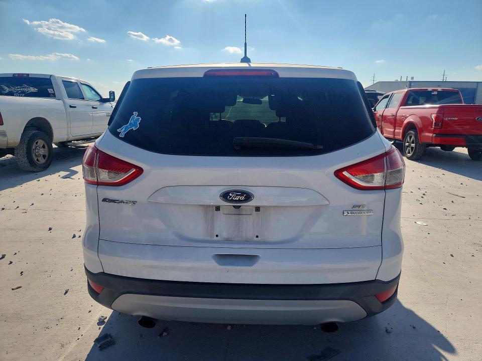 Photo 6 from auction – 2016 FORD ESCAPE with VIN 1FMCU0GX6GUA65986