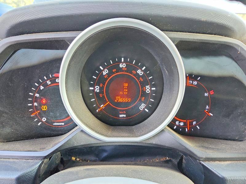 Photo 9 from auction – 2010 TOYOTA 4RUNNER with VIN JTEBU5JR0A5007957