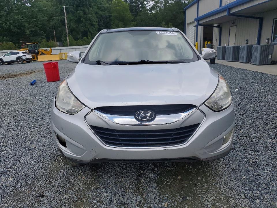 Photo 5 from auction – 2010 HYUNDAI TUCSON with VIN KM8JU3AC8AU060097