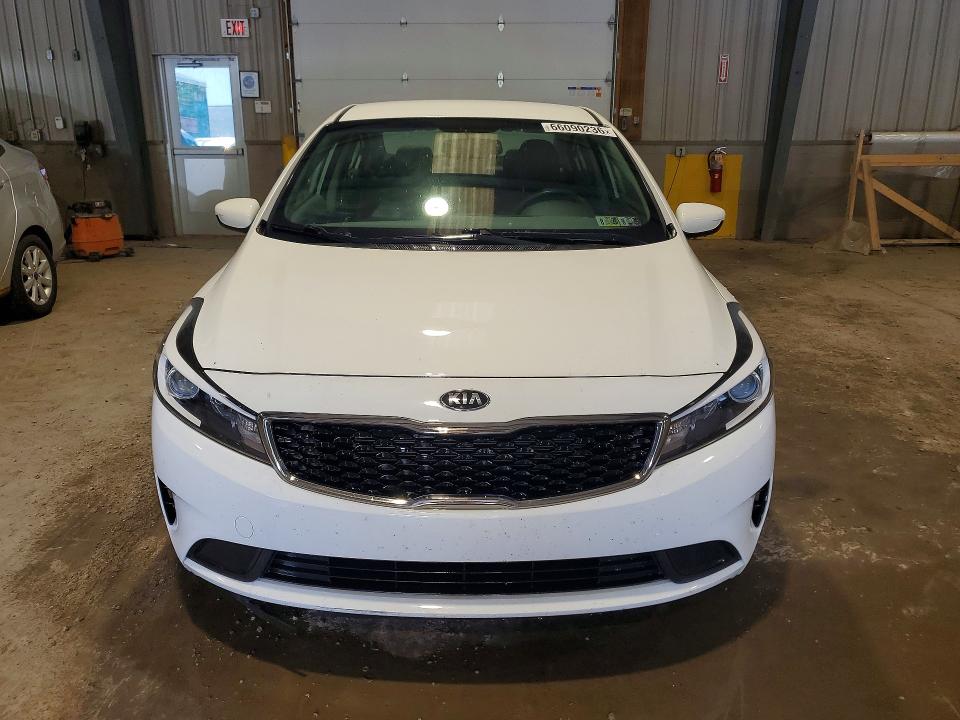Photo 5 from auction – 2017 KIA FORTE with VIN 3KPFK4A70HE127521