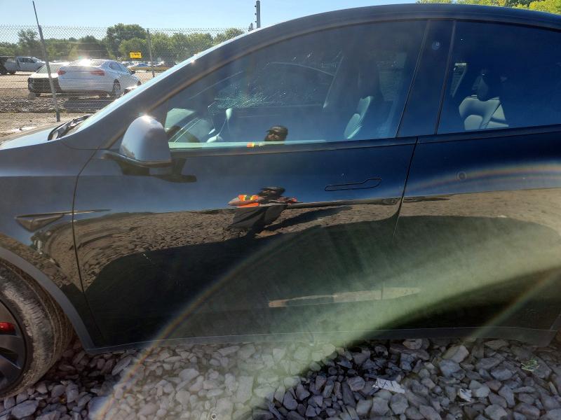 Photo 7 from auction – 2022 TESLA MODEL Y with VIN 7SAYGDEF1NF530265