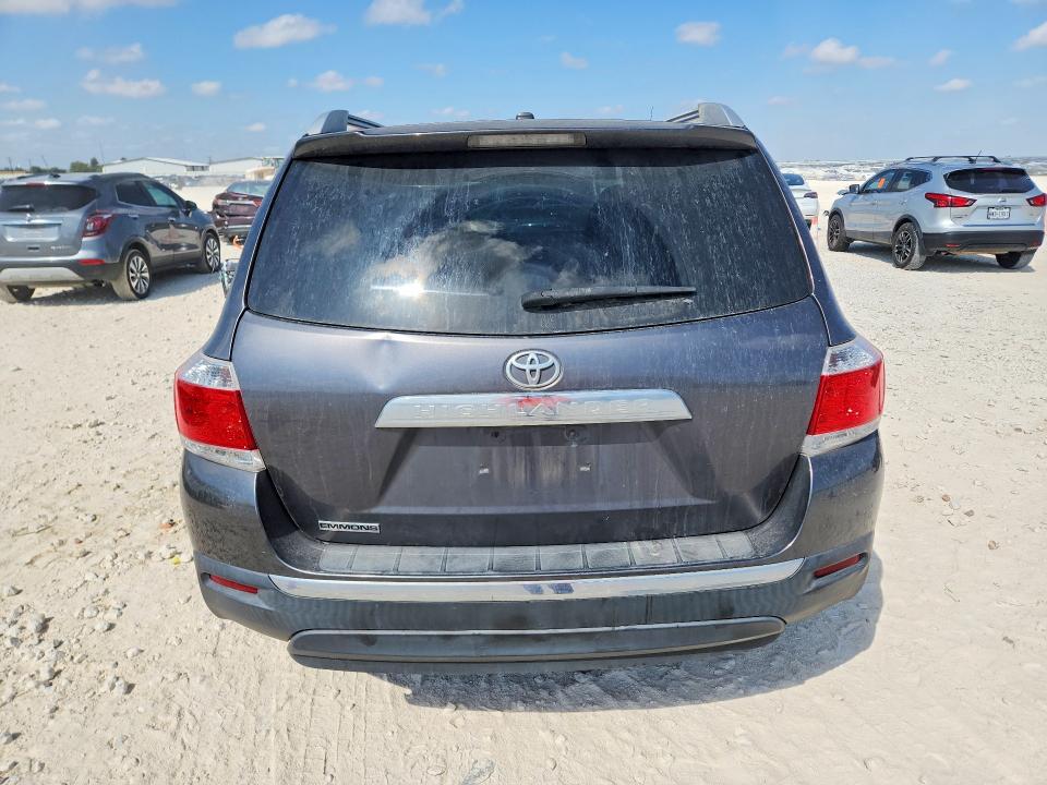Photo 6 from auction – 2012 TOYOTA HIGHLANDER with VIN 5TDZK3EH1CS077107