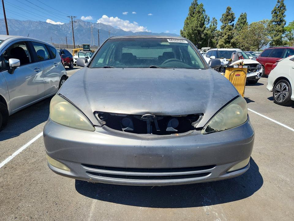 Photo 5 from auction – 2003 TOYOTA CAMRY with VIN 4T1BE32K43U730318