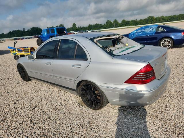 Photo 2 from auction – 2002 MERCEDES-BENZ C with VIN WDBRF64J12E002047