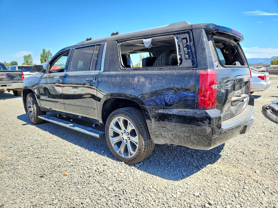 Photo 2 from auction – 2017 CHEVROLET SUBURBAN with VIN 1GNSKJKC3HR284321