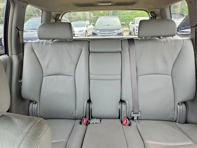 Photo 10 from auction – 2006 TOYOTA HIGHLANDER with VIN JTEEP21A660160943