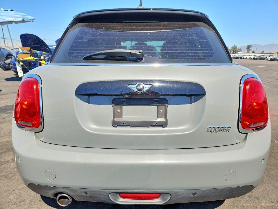 Photo 6 from auction – 2018 MINI COOPER with VIN WMWXU1C58J2F80667