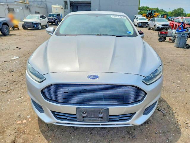 Photo 5 from auction – 2016 FORD FUSION with VIN 3FA6P0H78GR217867