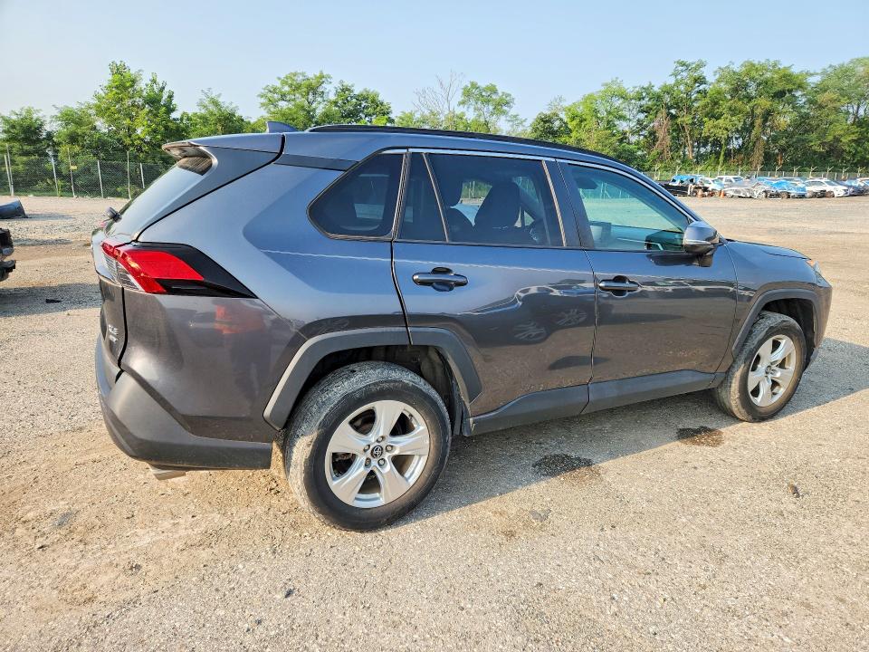 Photo 3 from auction – 2020 TOYOTA RAV4 with VIN 2T3P1RFV0LC138304