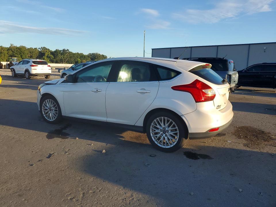 Photo 2 from auction – 2013 FORD FOCUS with VIN 1FADP3N27DL349689