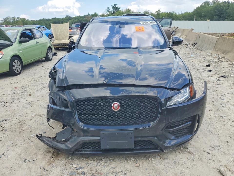 Photo 5 from auction – 2017 JAGUAR F-PACE with VIN SADCL2BV2HA886504