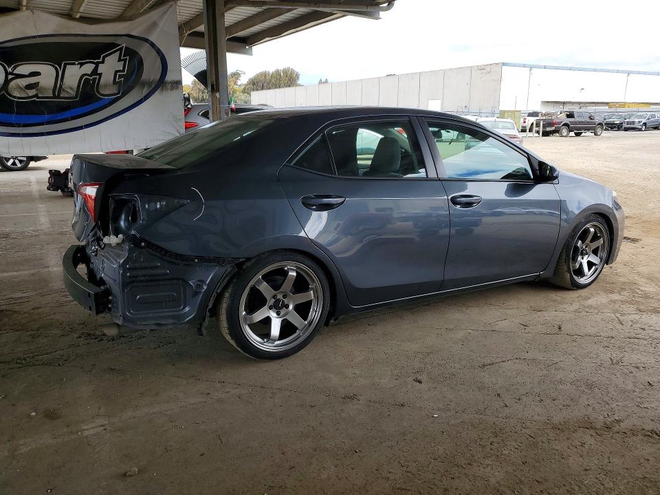 Photo 3 from auction – 2014 TOYOTA COROLLA with VIN 2T1BURHE6EC070701