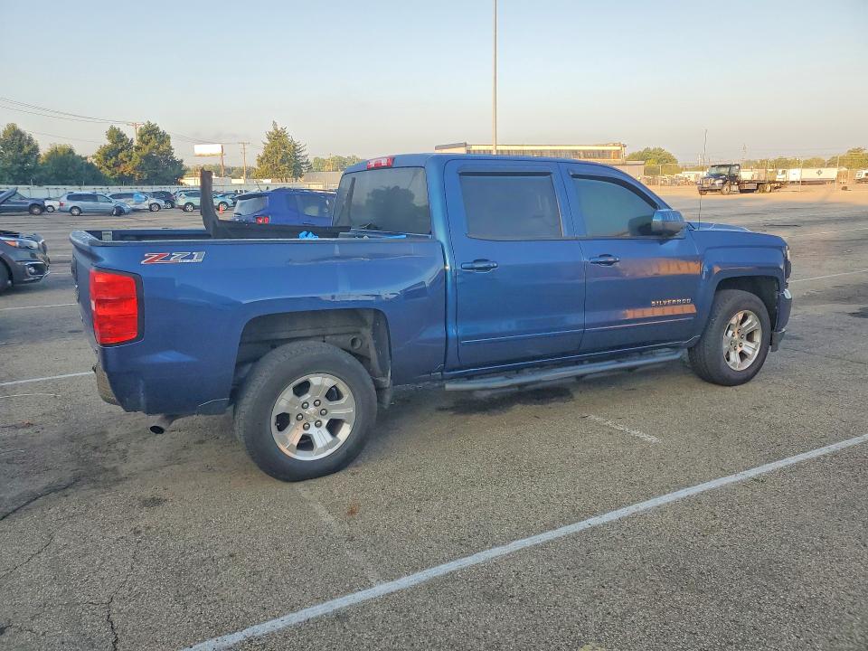 Photo 3 from auction – 2017 CHEVROLET SILVERADO with VIN 3GCUKREC2HG365872