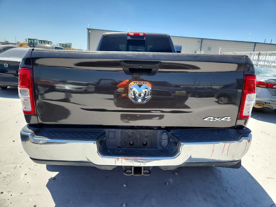 Photo 6 from auction – 2022 RAM 3500 with VIN 3C63RRGL1NG188710