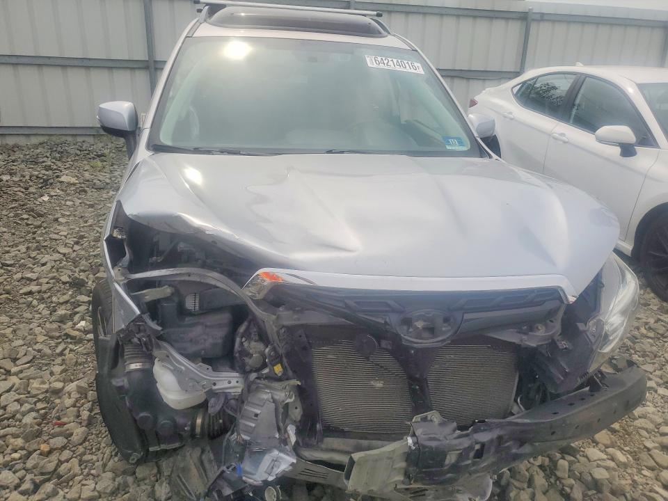 Photo 5 from auction – 2017 SUBARU FORESTER with VIN JF2SJGWC6HH451514