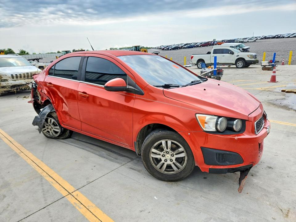 Photo 4 from auction – 2013 CHEVROLET SONIC with VIN 1G1JC5SB6D4173844