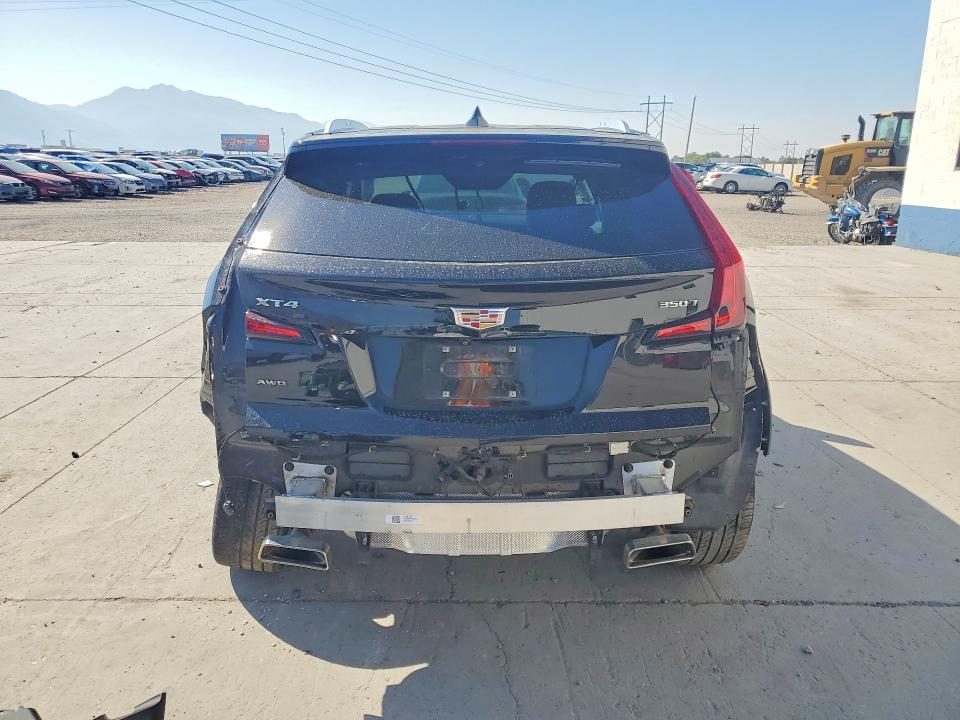 Photo 6 from auction – 2023 CADILLAC XT4 with VIN 1GYFZDR42PF195906